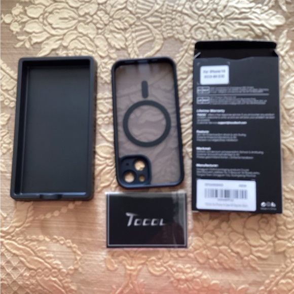 Two Cases for iPhone 14 - Picture 4 of 5